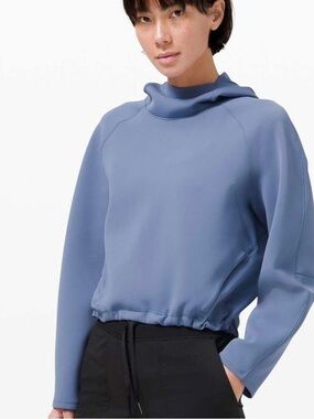 Lululemon AirWrap Pullover Hoodie Size 8